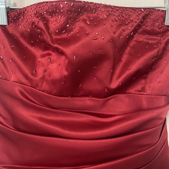 Beautiful evening occasion red strapless dress size US 4 - Picture 2 of 5